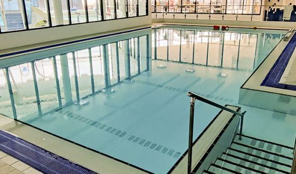 movable pool floor