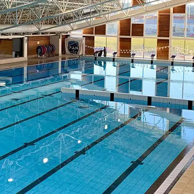 2-Delige klapwand installatie in Aix-en-Provence (Frankrijk)